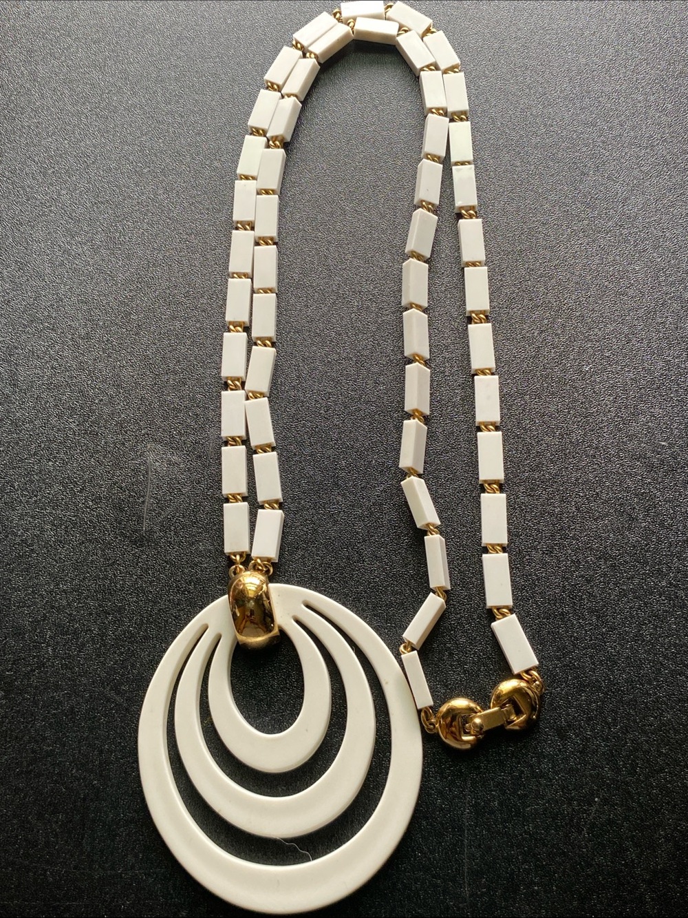 Vintage Monet Modernist Pendant Necklace - Picture 4 of 7